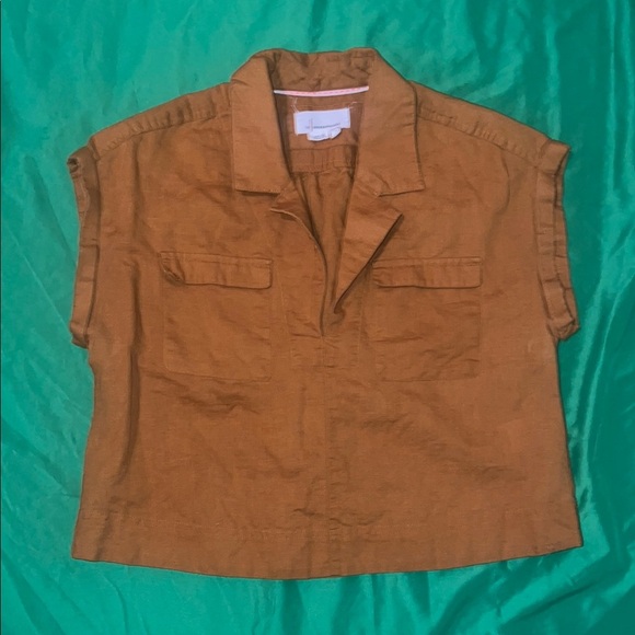 Anthropologie Tops - Anthropologie Brown Short Sleeve Shirt size Small
